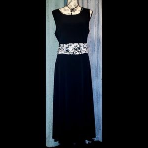 NWT Jessica Howard Maxi Dress w/ free jacket